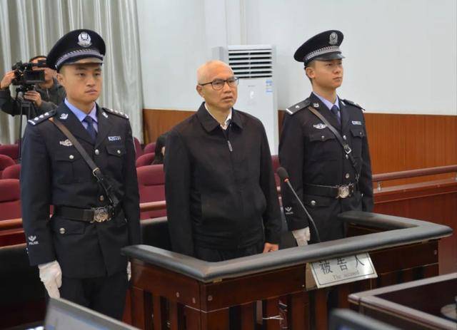 被控受贿2167万，贵州医科大学原党委书记梁贵友当庭认罪