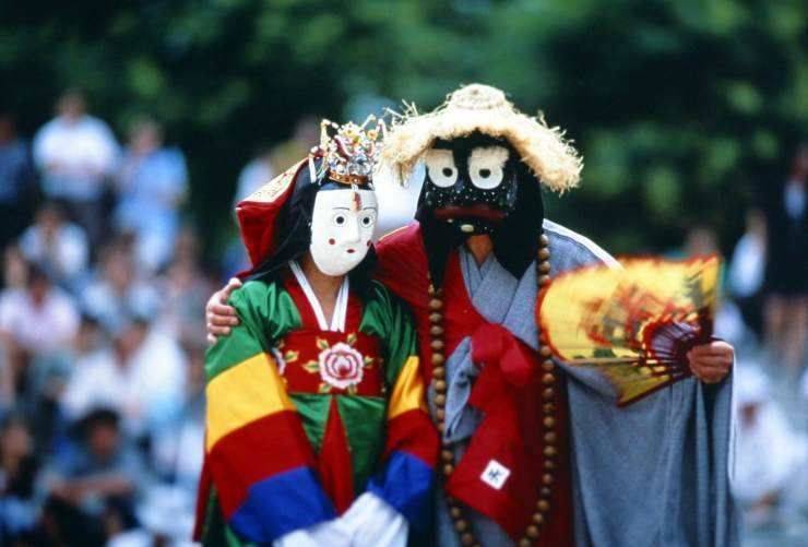 韩国客机失事，事故各项分析，韩国人更怀疑是邪教