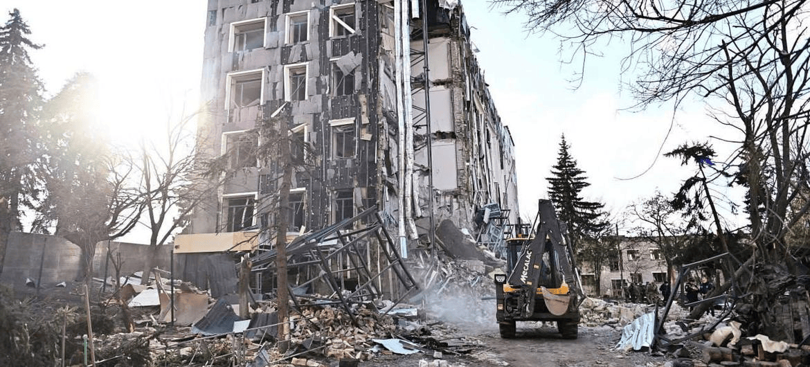 最新报告：乌克兰未来10年重建成本将达5240亿美元，13%的住房受损或被毁